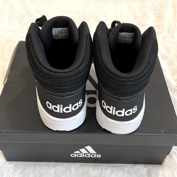 🏀 Adidas Hoops Mid 2.0 K Unisex Basketball Sneakers in Size 4