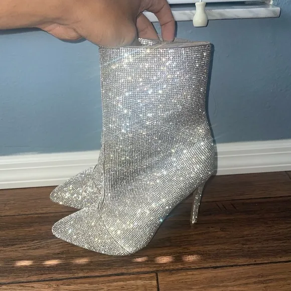 🤍✨ ✨Bling Booties✨✨🤍fabulous boots diamond crystal embellished ankle boots