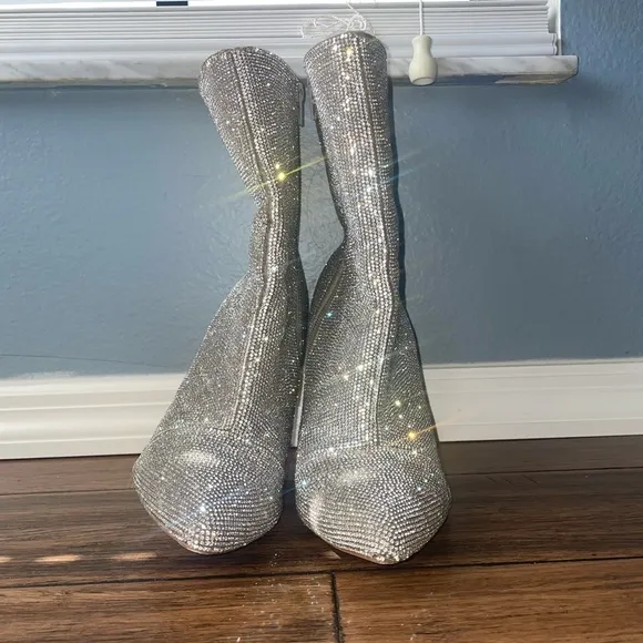 🤍✨ ✨Bling Booties✨✨🤍fabulous boots diamond crystal embellished ankle boots