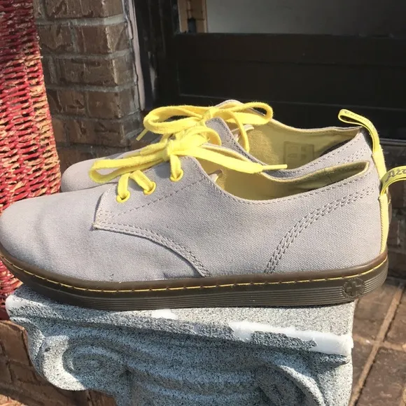 🛍️ DR MARTENS Gray Yellow Sneakers