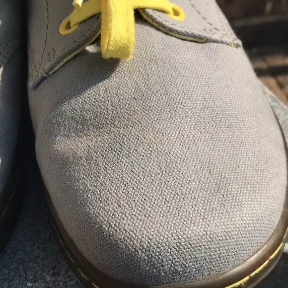 🛍️ DR MARTENS Gray Yellow Sneakers