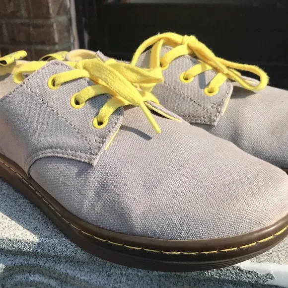 🛍️ DR MARTENS Gray Yellow Sneakers