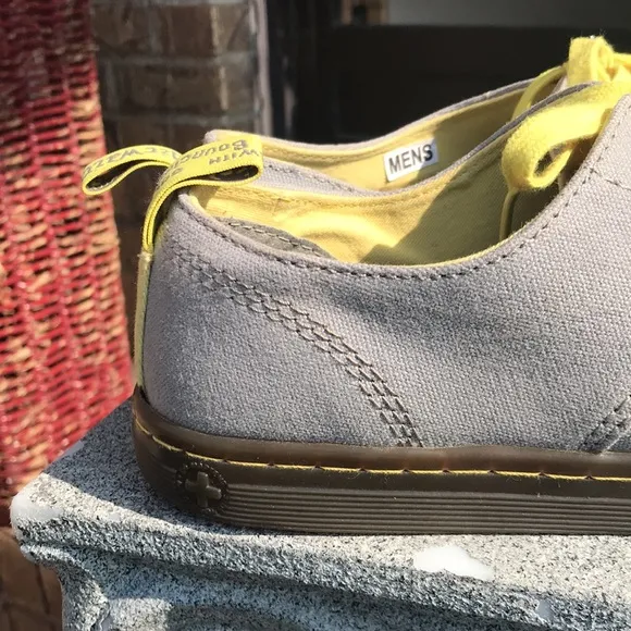 🛍️ DR MARTENS Gray Yellow Sneakers
