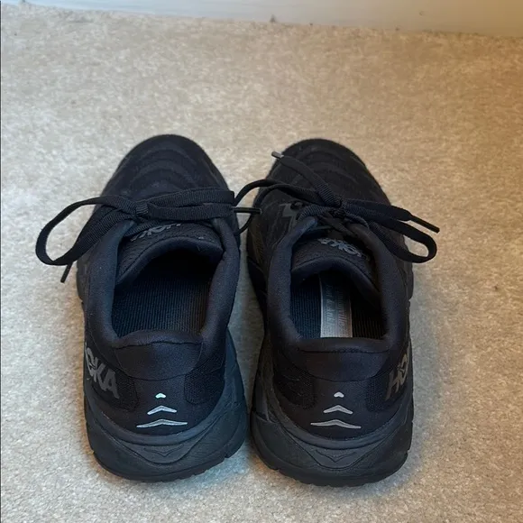 🥝 HOKA Black Arahi 6 Running Shoes