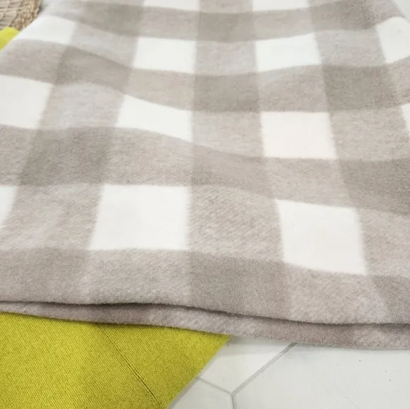 [ LOFT] WOMEN'S SIZE 10,  tan and white plaid wool skirt.
