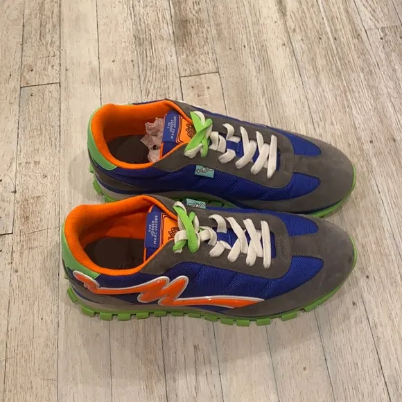 - Marc Jacobs sneakers size men’s 9 Guc no box included unisex Ladl…