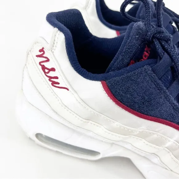 ✅ NWT Nike Air Max 95 LX Women’s Running Shoes White Blue Red Shoes SIZE 10