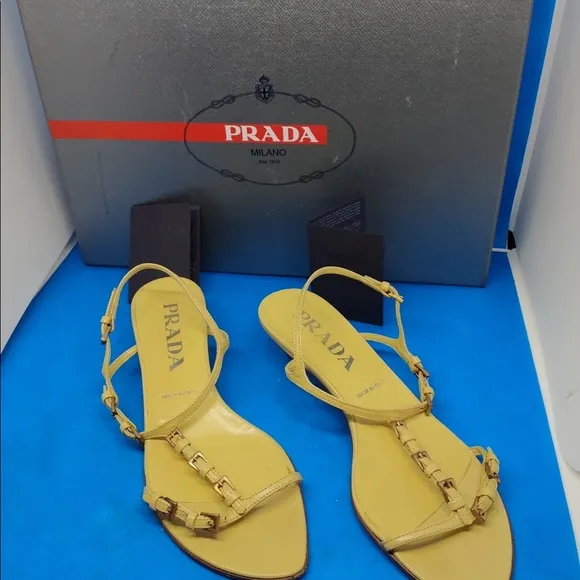 🔥 PRADA Unique Yellow to Cream Colored Sandals Size 36 Also have in size 37
