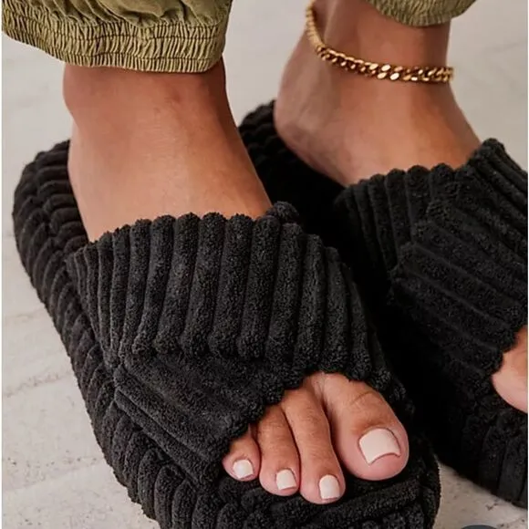 2 days in Ibiza Slides by free people