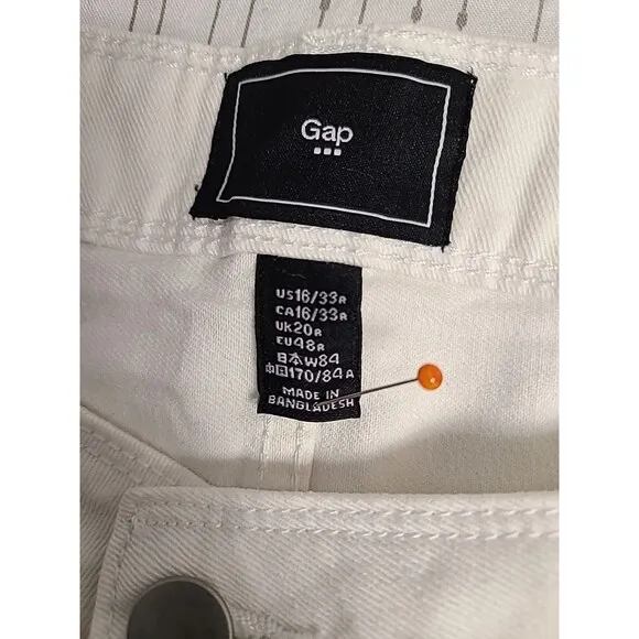 2 New GAP Denim Women’s White 5 pocket  Denim Skirt Sz. 14/32 -16/33