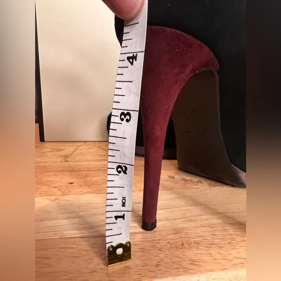3143:  GIUSEPPE ZANOTTI MSRP $1380 PREOWNED HEELS 37/7