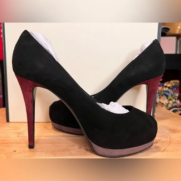 3143:  GIUSEPPE ZANOTTI MSRP $1380 PREOWNED HEELS 37/7