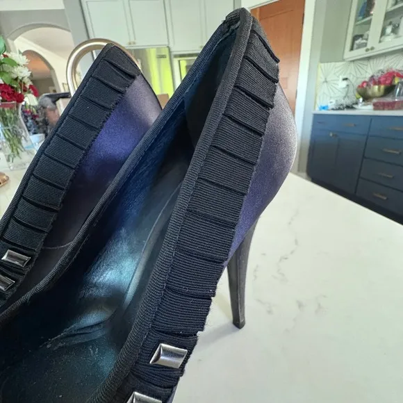 $395 TORY BURCH Satin Peep Toe Heels Platform Shoes Navy Black Ruffle Studs 10M