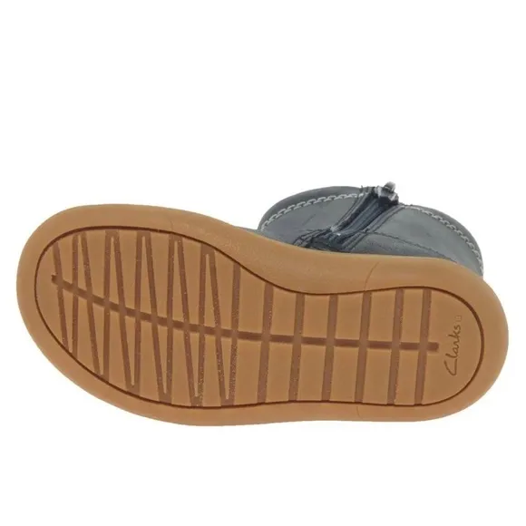 £48 NEW Clarks Flash Midi Navy Combi Leather Toddler Girls Boots in Navy