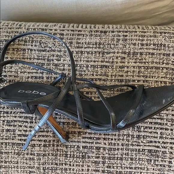 90’s Black Leather Heels Size 8