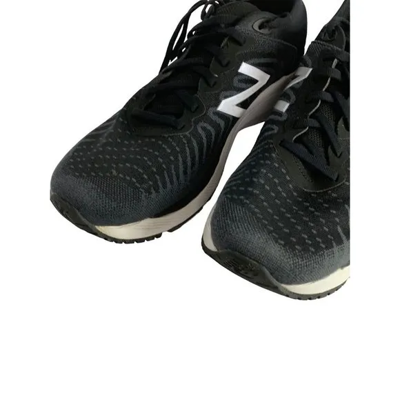 9D New Balance Men's Fresh Foam Black Running Shoes Sneakers M860B11