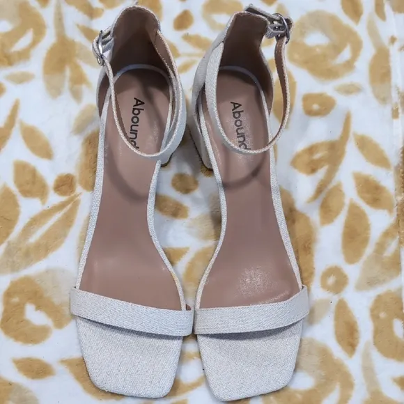 Abound Women's Cream Sandals