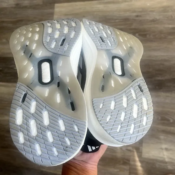 Addidas ultraboost 5.0 light boost men’s size 6 or women’s size 7.5 sneakers