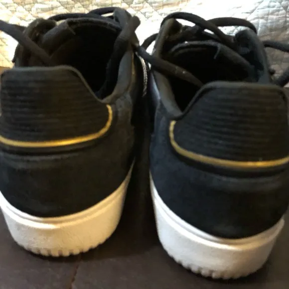 Adidas Black Sneakers / Unisex
