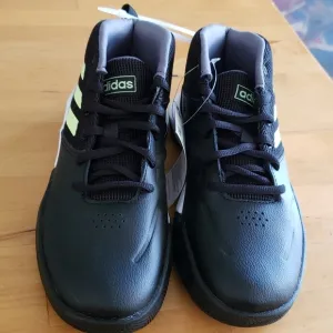 ADIDAS Boys Sneakers size 4