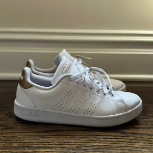 Adidas Cloudfoam Comfort Sneakers Size 7