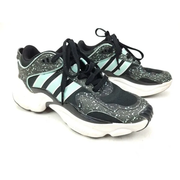 adidas EF9002 Womens Magmur Runner   Sneakers Shoes Casual   - Size 7 M