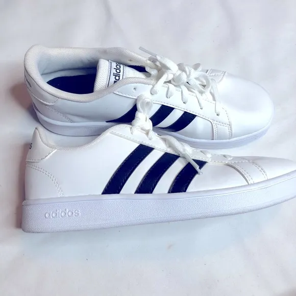 Adidas grand court unisex sneakers