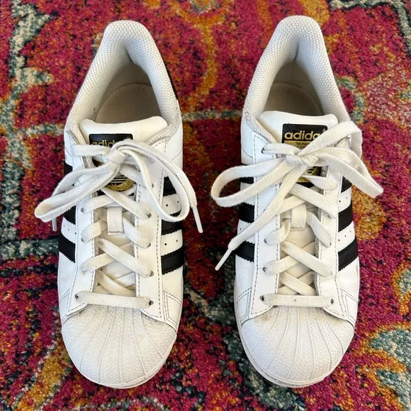 Adidas | Kid’s unisex white Superstar lace up sneakers, 3 black stripes, sz 5.5