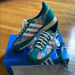 Adidas Liberty Sneakers