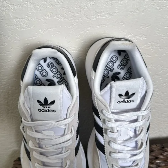 Adidas Men’s 8.5 Retrophy F2 Sneakers Womens 10.5 Unisex