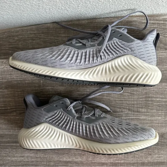 Adidas Men’s Alphabounce   Gray Running Sneakers Men’s Size 12