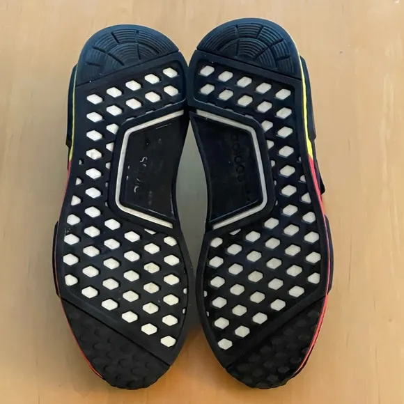 ADIDAS NMD-RI-V2 ATHLETIC SHOES