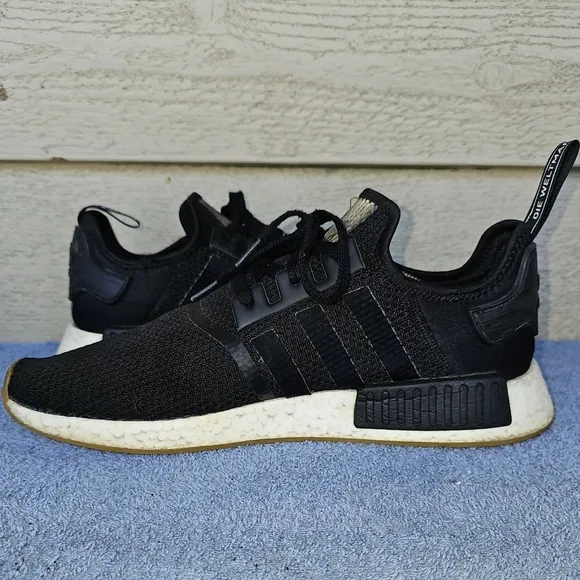 Adidas Originals NMD R1 Core Black Gum Atheltic Sneakers Men's Size:13 (B42200)