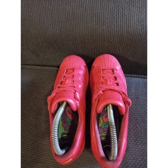Adidas Originals Pharrell Williams Red Supercolour Superstar S31608 Youth 4.5