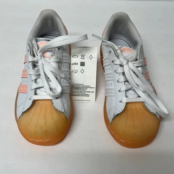 ADIDAS Originals Unisex-Child Superstar Sneakers.