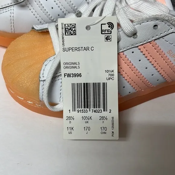 ADIDAS Originals Unisex-Child Superstar Sneakers.