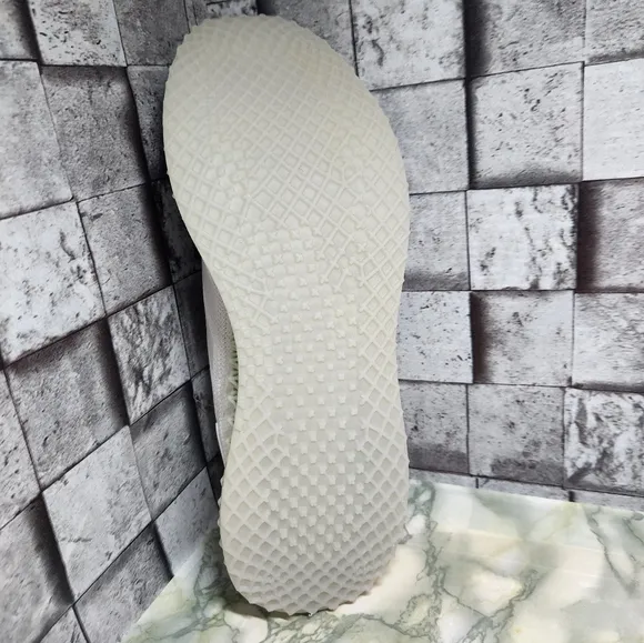 Adidas parley X 4D Run 1.0 LTD White Men's Size 9 Women's 10 Unisex Running shoe