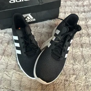 ADIDAS Racer track boys Sneakers size 7