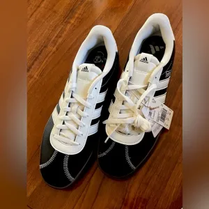 Adidas sneakers Men Size 12