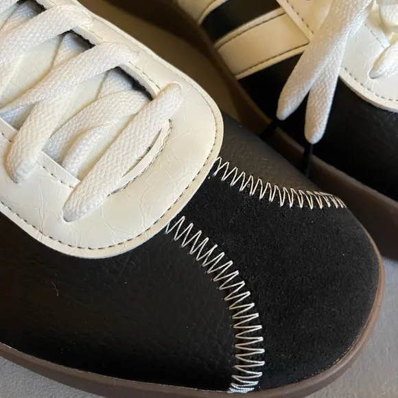 Adidas sneakers Men Size 12