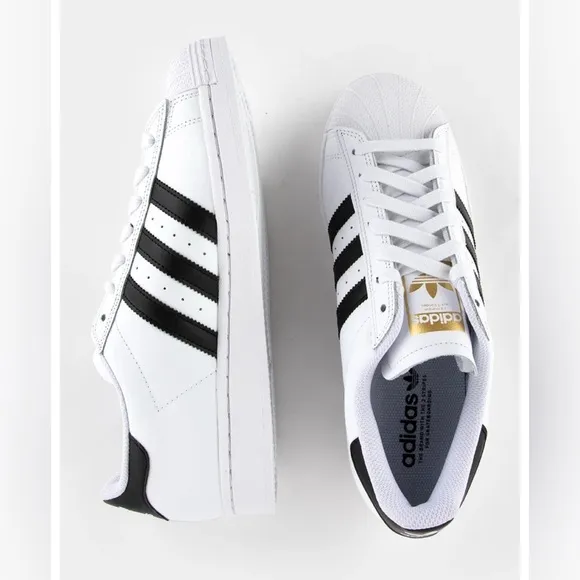 Adidas Superstar Sneakers Classic White with Black Stripes NWOB