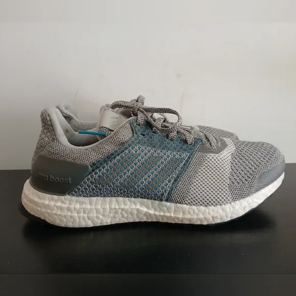 Adidas Ultra Boost St Grey White  Men 9.5 Running Sneakers Shoes