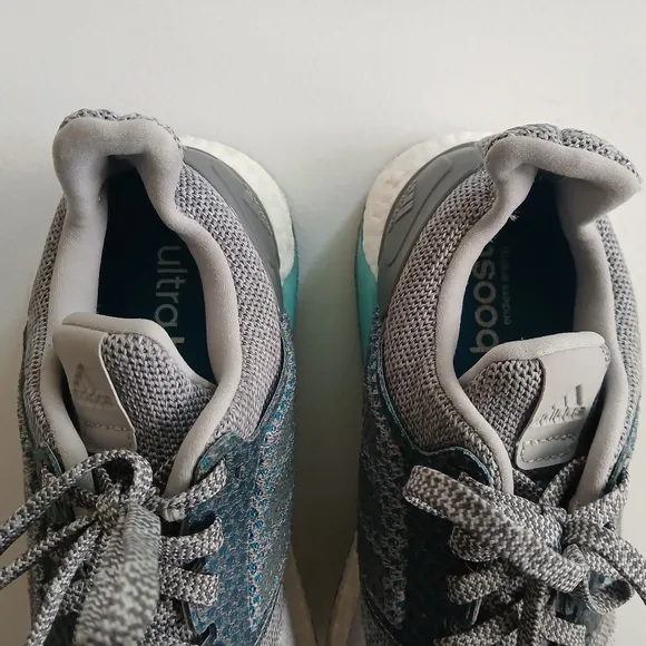 Adidas Ultra Boost St Grey White  Men 9.5 Running Sneakers Shoes