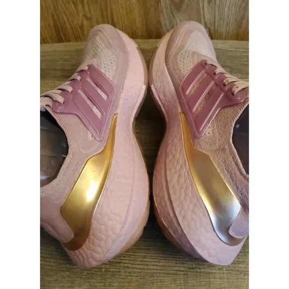 Adidas UltraBoost 21 Running Shoes Womens Size 8 Purple