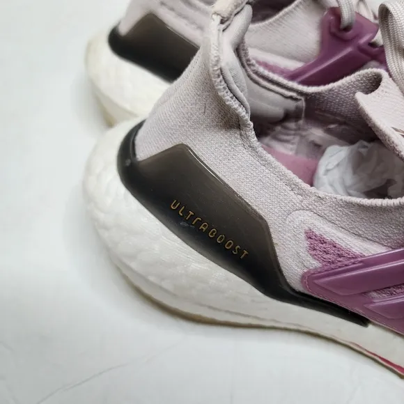 Adidas ULTRABOOST 21 Shoes Women Size 6.5 Ice Purple Rose Running Sneaker S23831