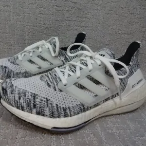 Adidas Ultraboost 21 Women's Size 10 US Oreo White Athletic Running Shoes GV7712