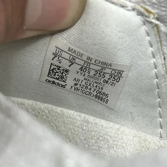 Adidas Ultraboost 22 Mens Size 7.5 Triple White Running Sneakers Shoes GX5459