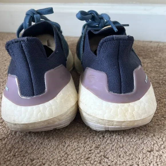 Adidas Ultraboost 22 Women’s Shadow Navy Denim Purple Running Shoes