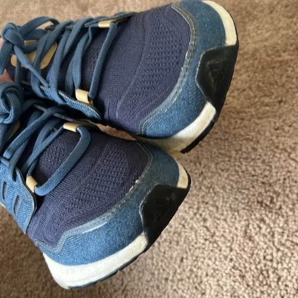 Adidas Ultraboost 22 Women’s Shadow Navy Denim Purple Running Shoes