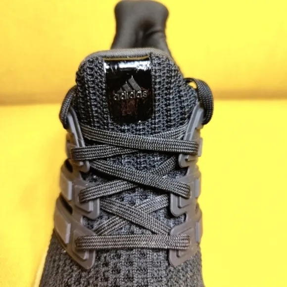 Adidas Ultraboost 4.0 DNA Black Silver Knit Sneakers Unisex Youth Shoe Size 5
